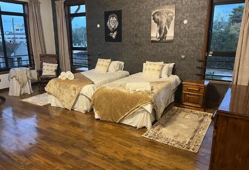 تختخواب و صبحانه Florances Rest House