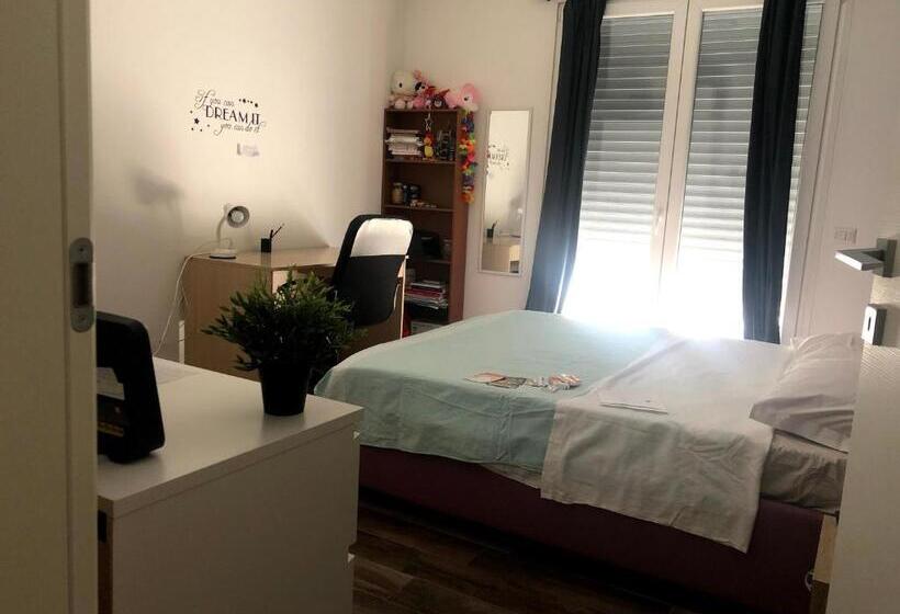 تختخواب و صبحانه Green Suite Pavia