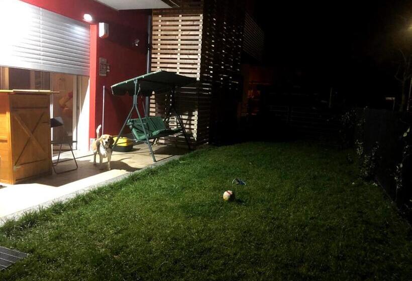 تختخواب و صبحانه Green Suite Pavia