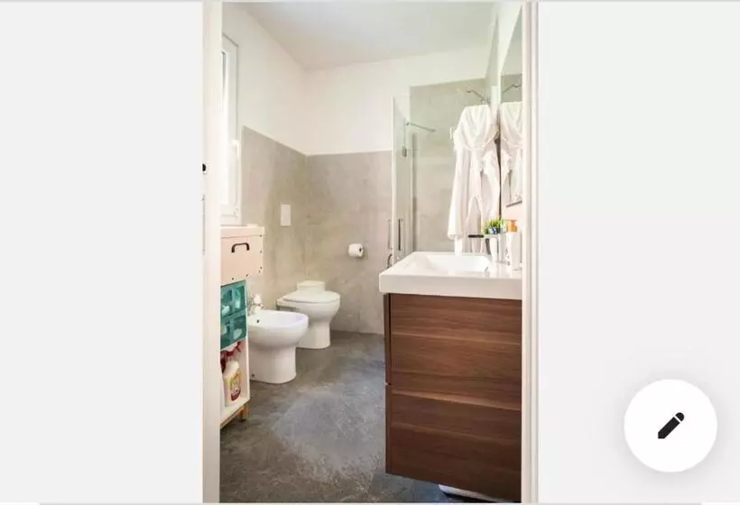 تختخواب و صبحانه Green Suite Pavia