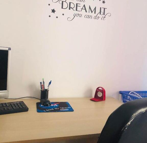 تختخواب و صبحانه Green Suite Pavia