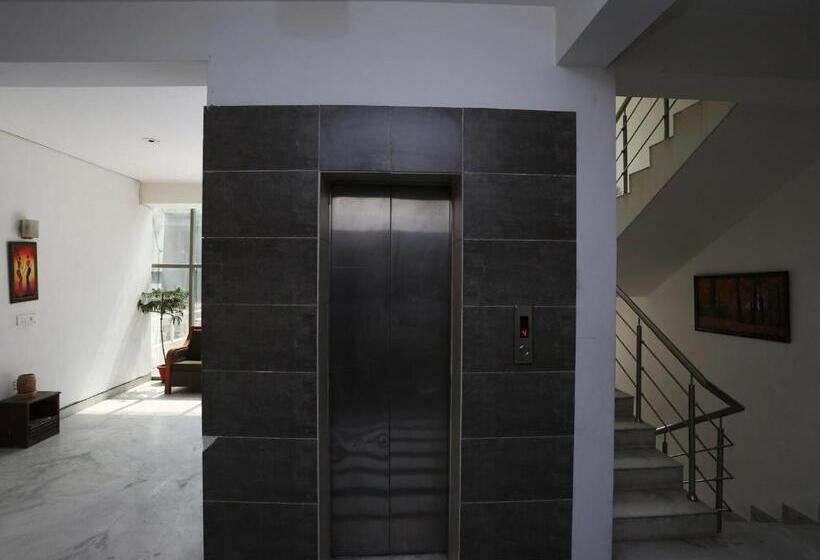 Collection O Hotel Himalaya