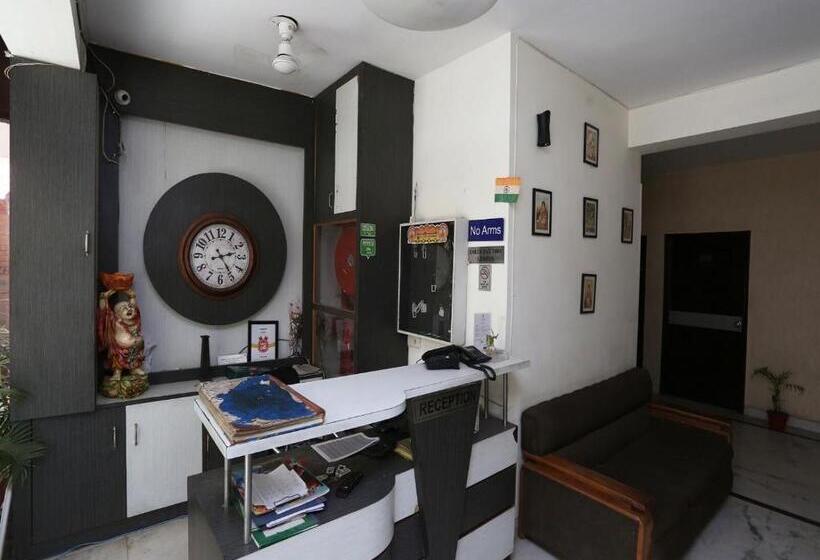 Collection O Hotel Himalaya