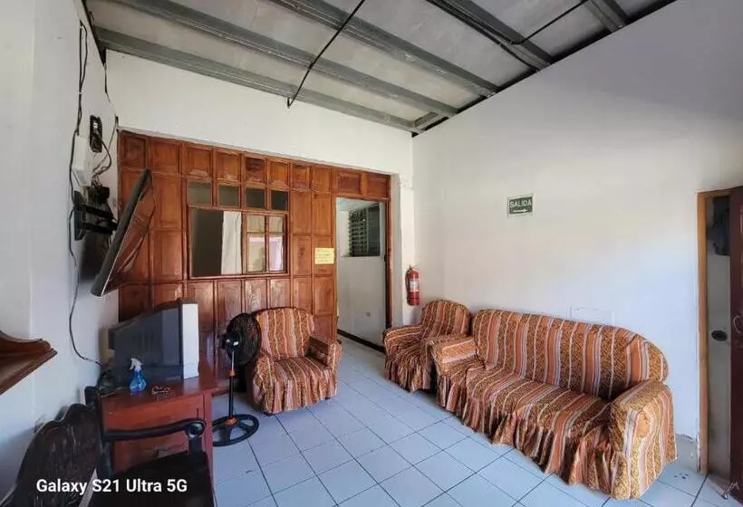 Hostel Rossy