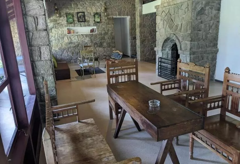 ホテル Avadale Munnar