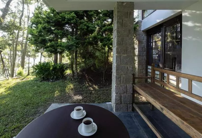 ホテル Avadale Munnar