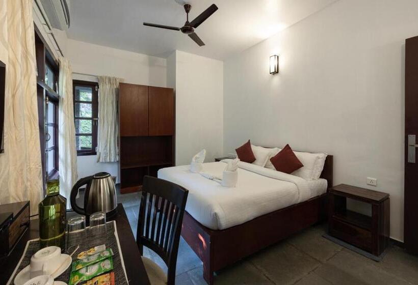 ホテル Avadale Munnar