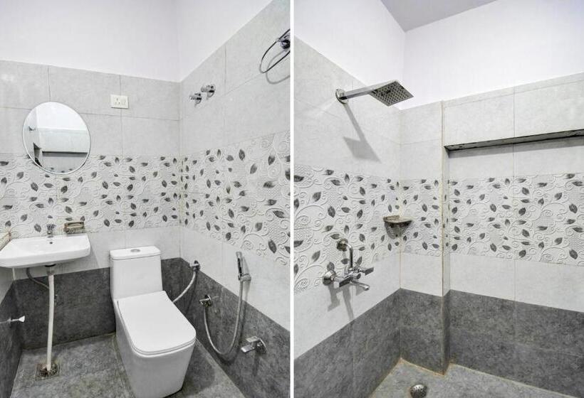 Hotel Collection O The Legent