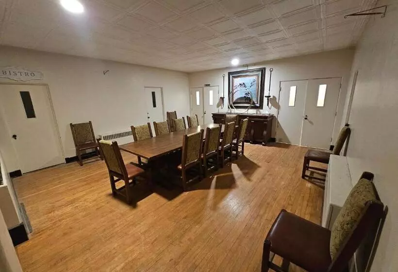 ホテル Eaglescape Suites And Event Center