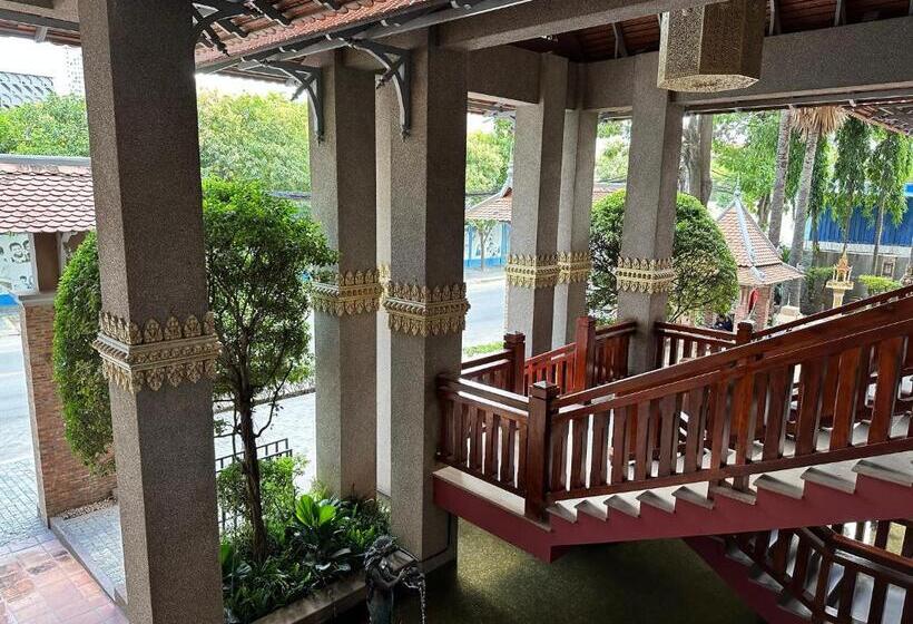 Отель Jaya Suites