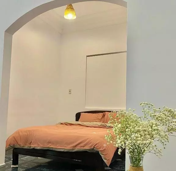 هتل Shine Riverside Homestay
