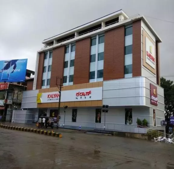 Hotelli Venkys Stay Inn