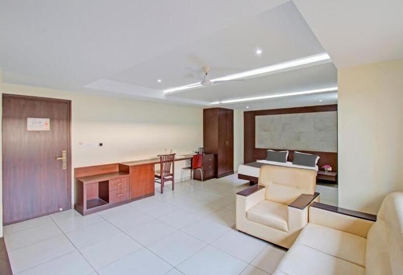 酒店 Venkys Stay Inn