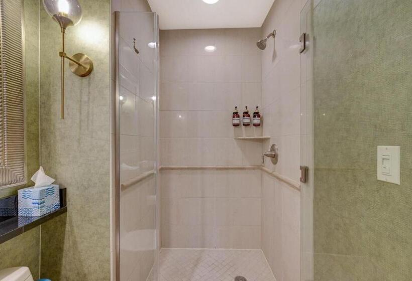 Mgm Signature Premium 1 Bd/2bth Suite City View