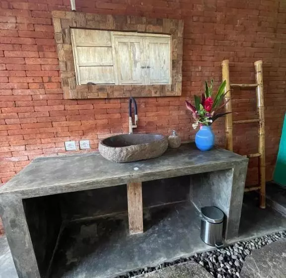 Oemah Gebagan 78 Akasha Room B&b