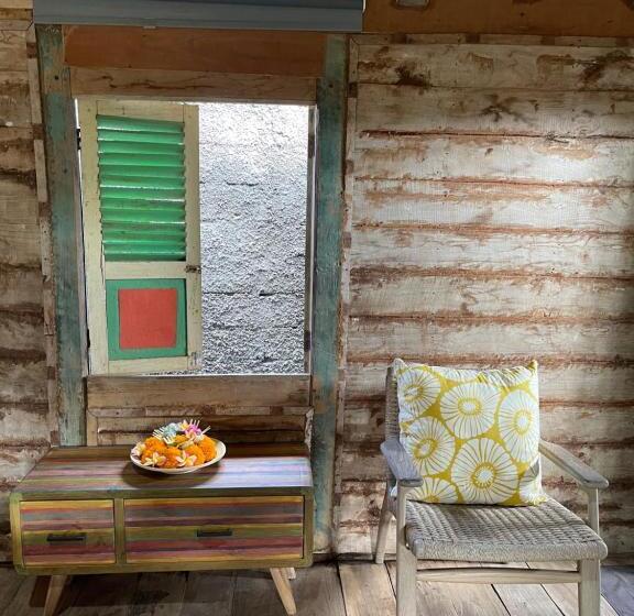 Oemah Gebagan 78 Akasha Room B&b