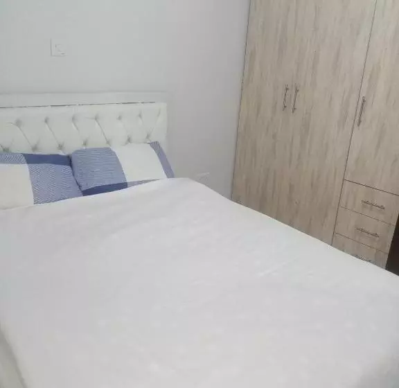 پانسیون Carlyle Comfort Home