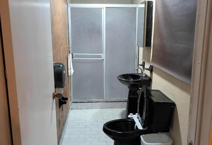 פנסיון Fitness Suite