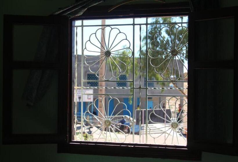 Hostel Auberge Le Sirwa Salam