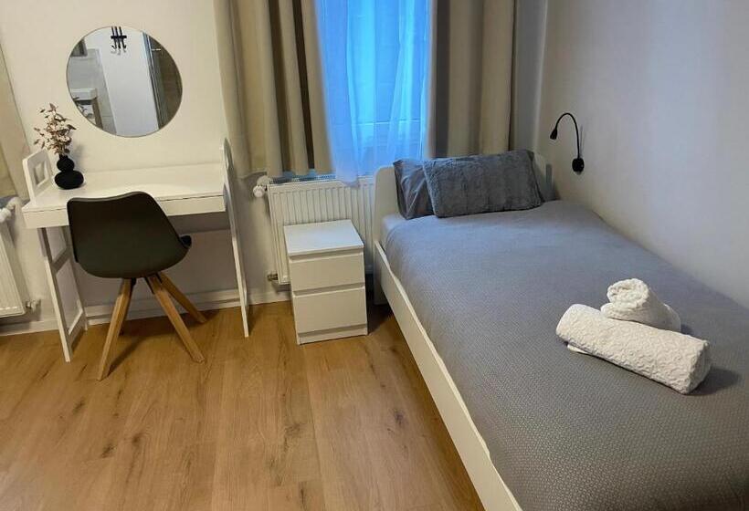 ユースホステル Pension Bären