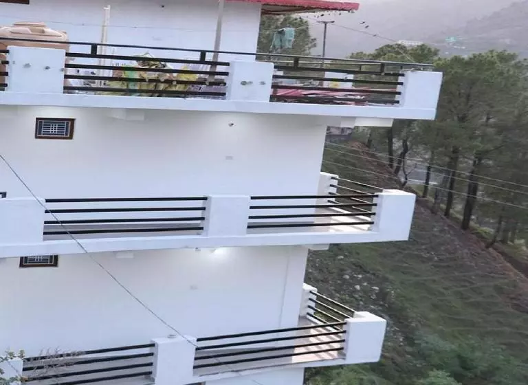 تختخواب و صبحانه Prakash By Stayapart