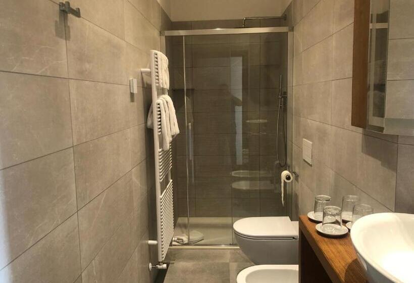 مبيت وإفطار Risto Bar Rosandra