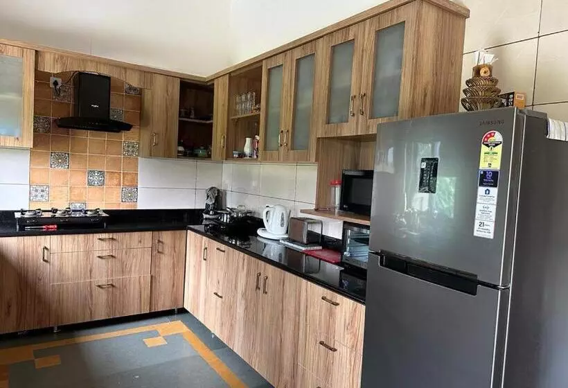 Aamiaismajoitus (B&B) Terra Cottage