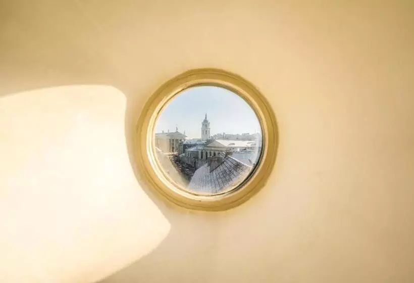 Cathedral Apartments Self Check In