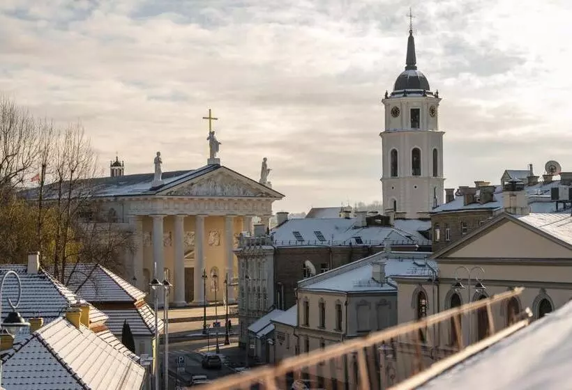 Cathedral Apartments Self Check In
