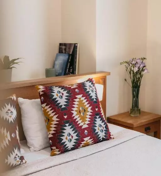 Cathedral Apartments Self Check In