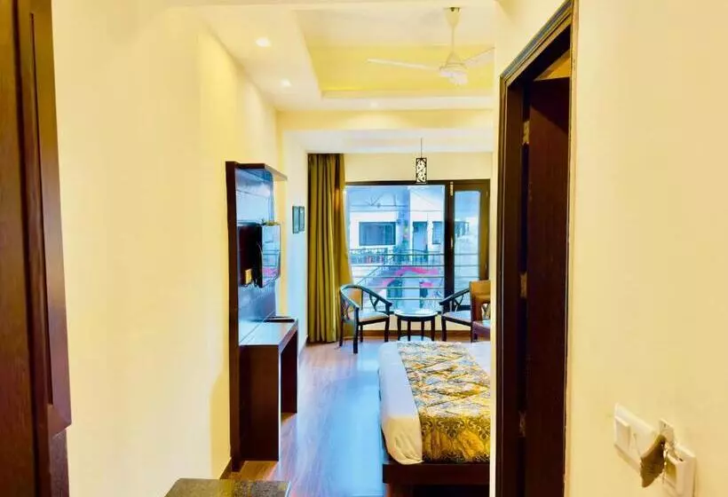 ホテル Hill View, Mussoorie   Near Mall Road Mussoorie