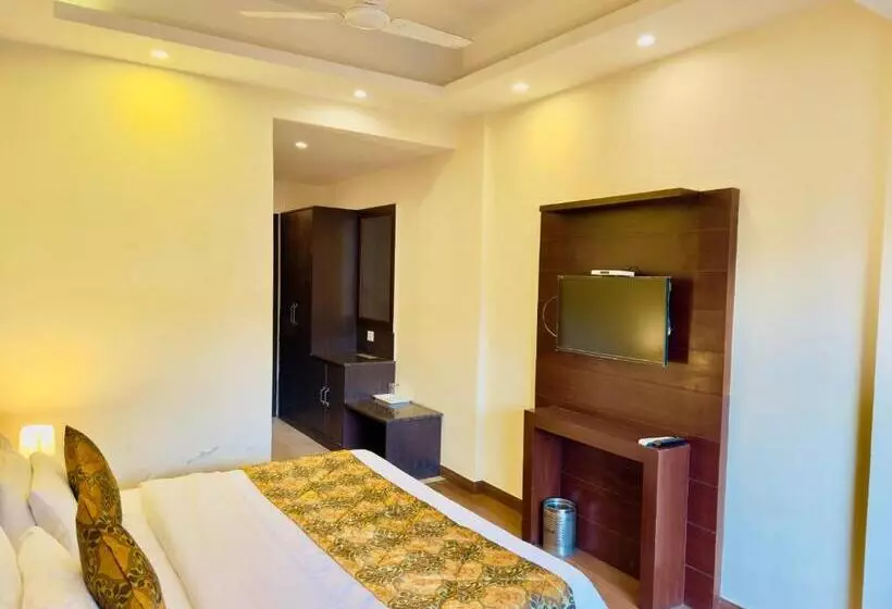 ホテル Hill View, Mussoorie   Near Mall Road Mussoorie