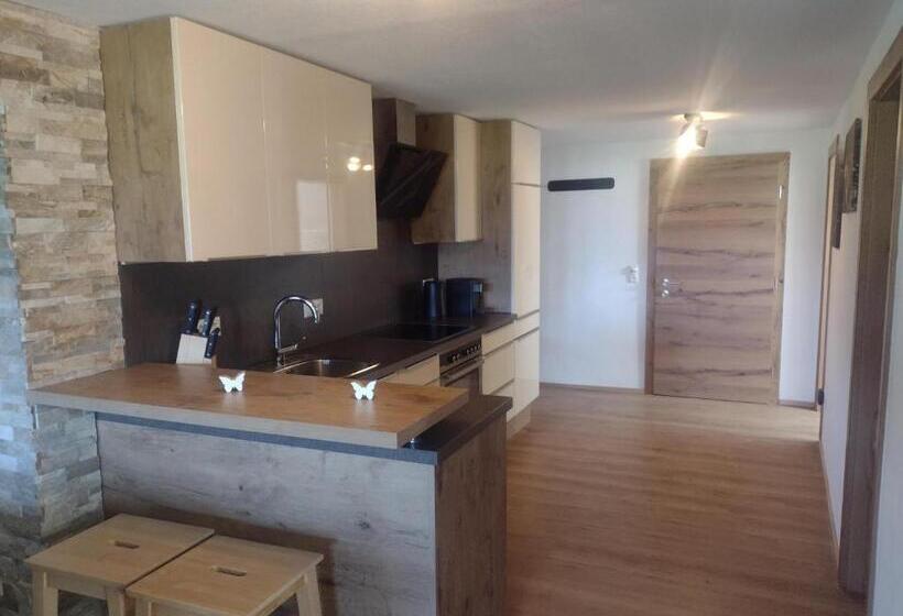 ホテル Jochelerhof