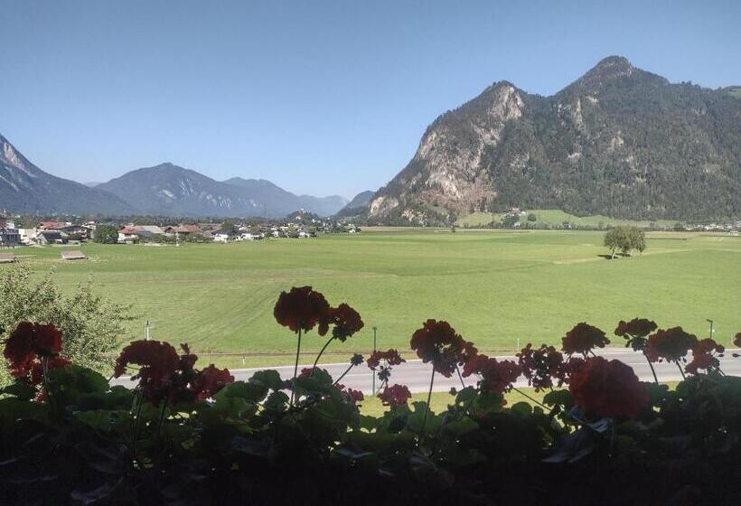 ホテル Jochelerhof