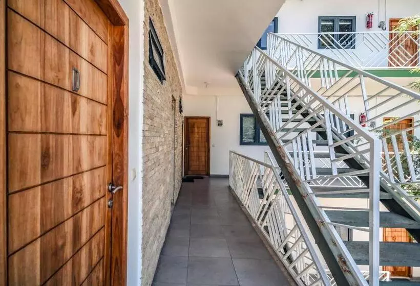 Hotelli Komodo Suites Downtown Managed By Cpm Bali