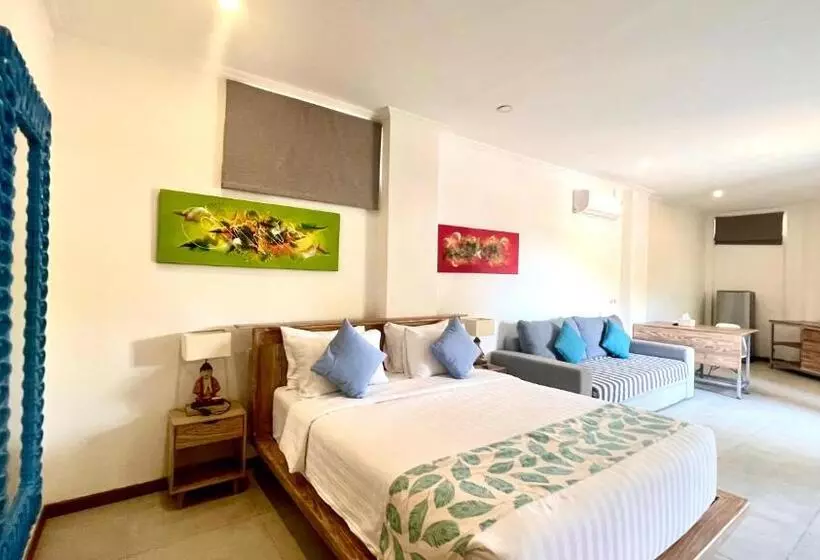 Hotelli Komodo Suites Downtown Managed By Cpm Bali