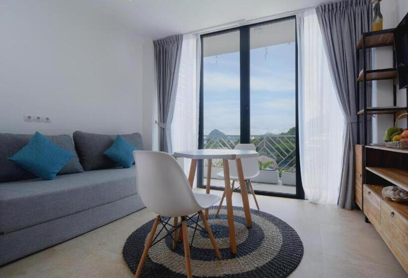 Отель Komodo Suites Downtown Managed By Cpm Bali