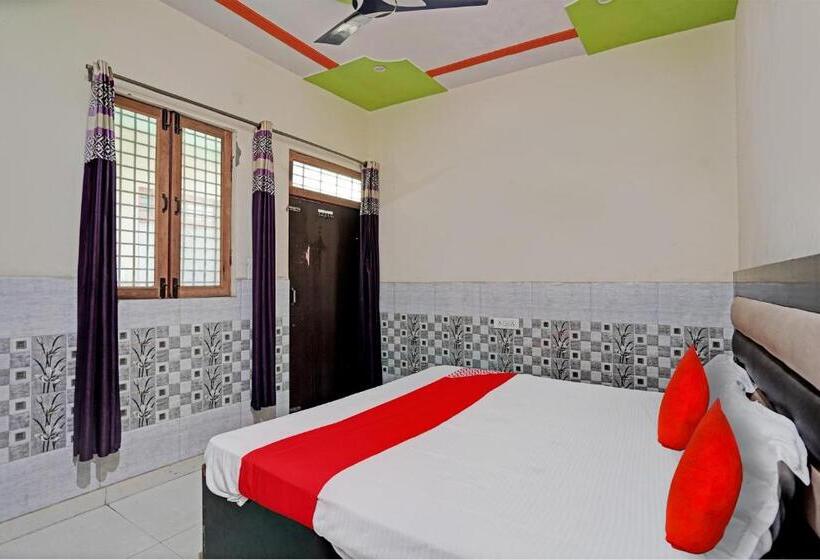 Отель Oyo Flagship Sk