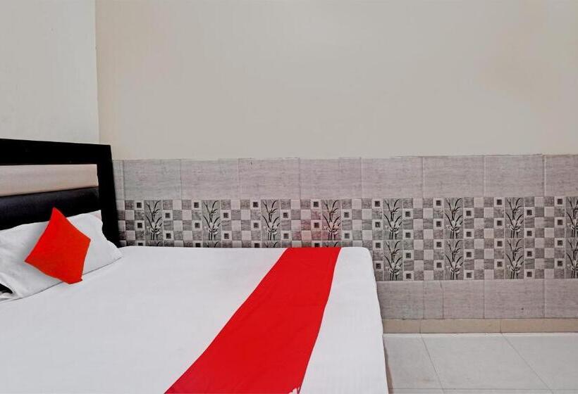 Отель Oyo Flagship Sk