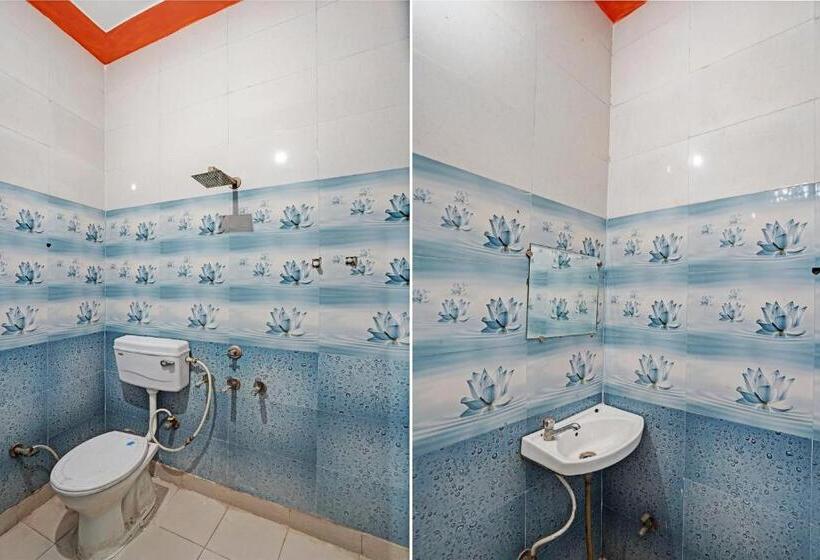 בית מלון כפרי Oyo Flagship Sk