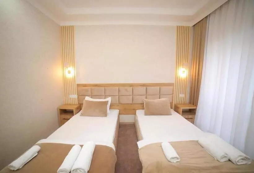 هتل Tinchlik Plaza