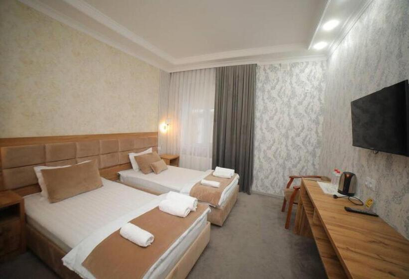 هتل Tinchlik Plaza