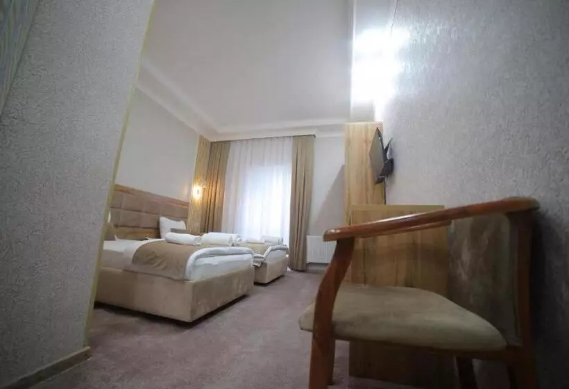 هتل Tinchlik Plaza