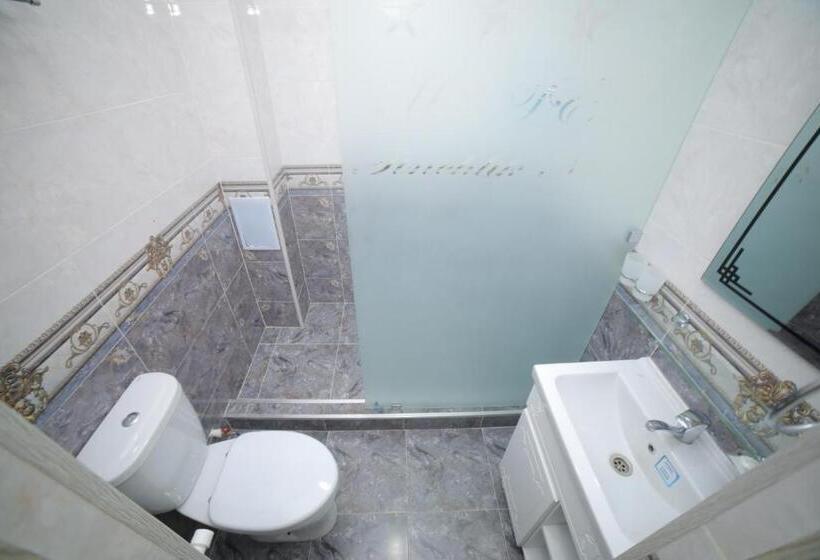 هتل Tinchlik Plaza