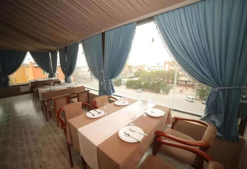 هتل Tinchlik Plaza