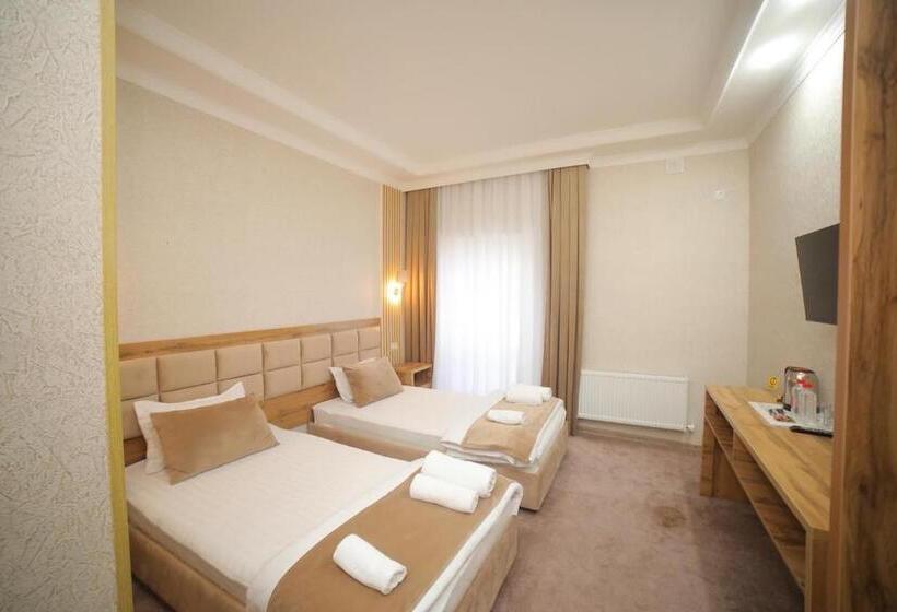 هتل Tinchlik Plaza