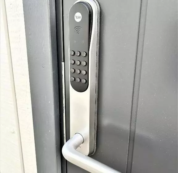 پانسیون Guest House   Northern Tealight