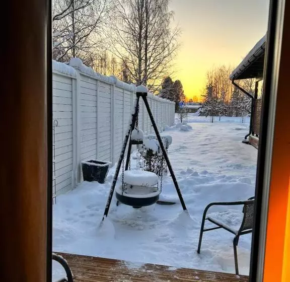 پانسیون Guest House   Northern Tealight