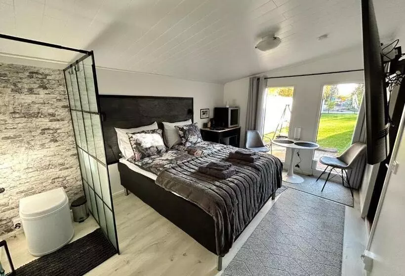 پانسیون Guest House   Northern Tealight