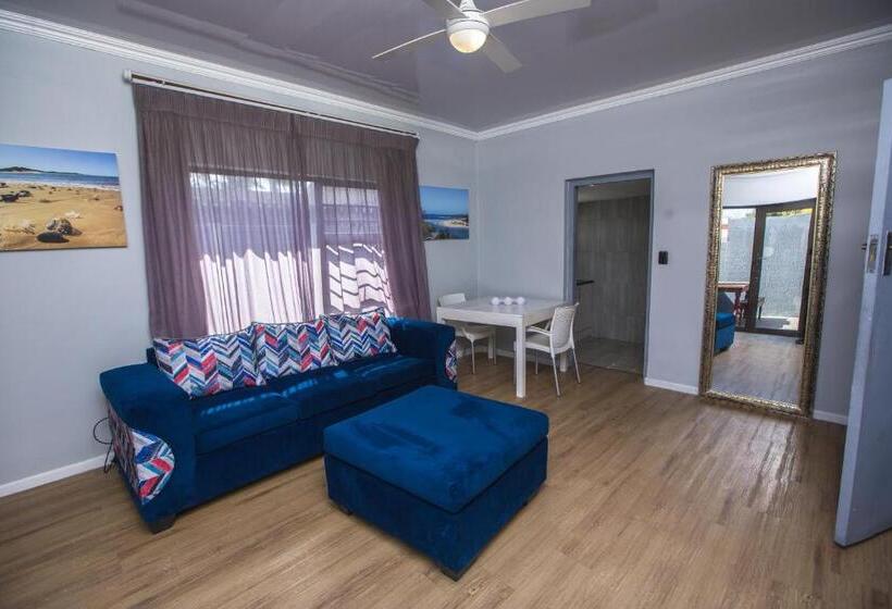 膳宿费 Hope And Faith At 14 On Beach